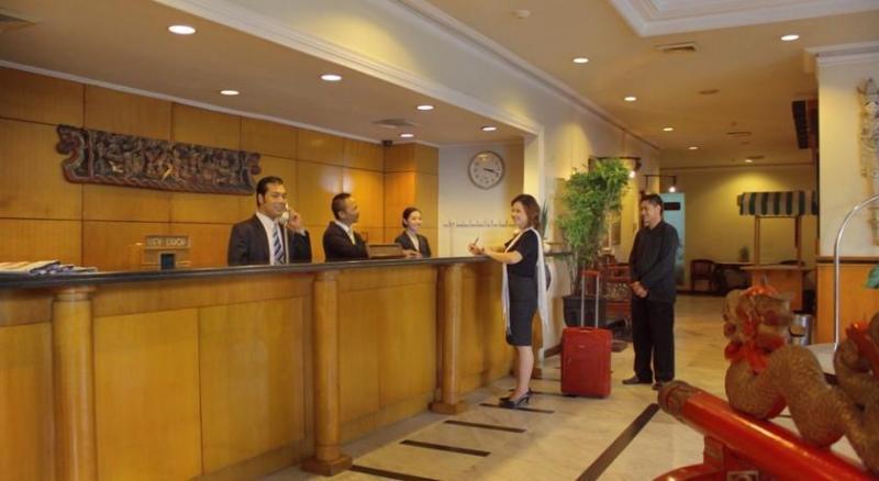 Weta International Hotel Surabaya Eksteriør billede